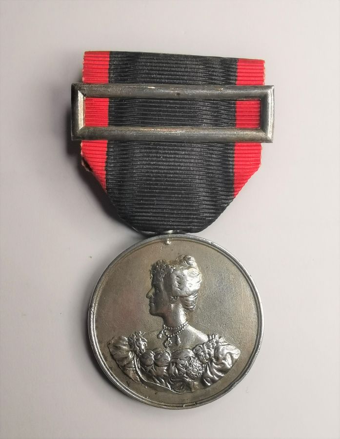 Medalha D. Amélia