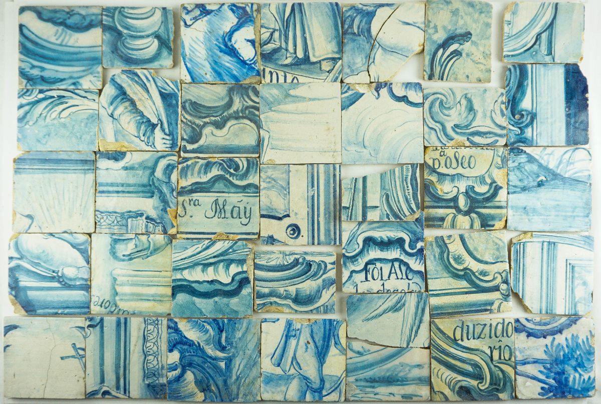 35 Azulejos