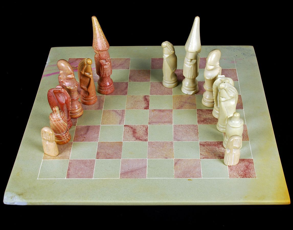Jogo de Xadrez com tabuleiro