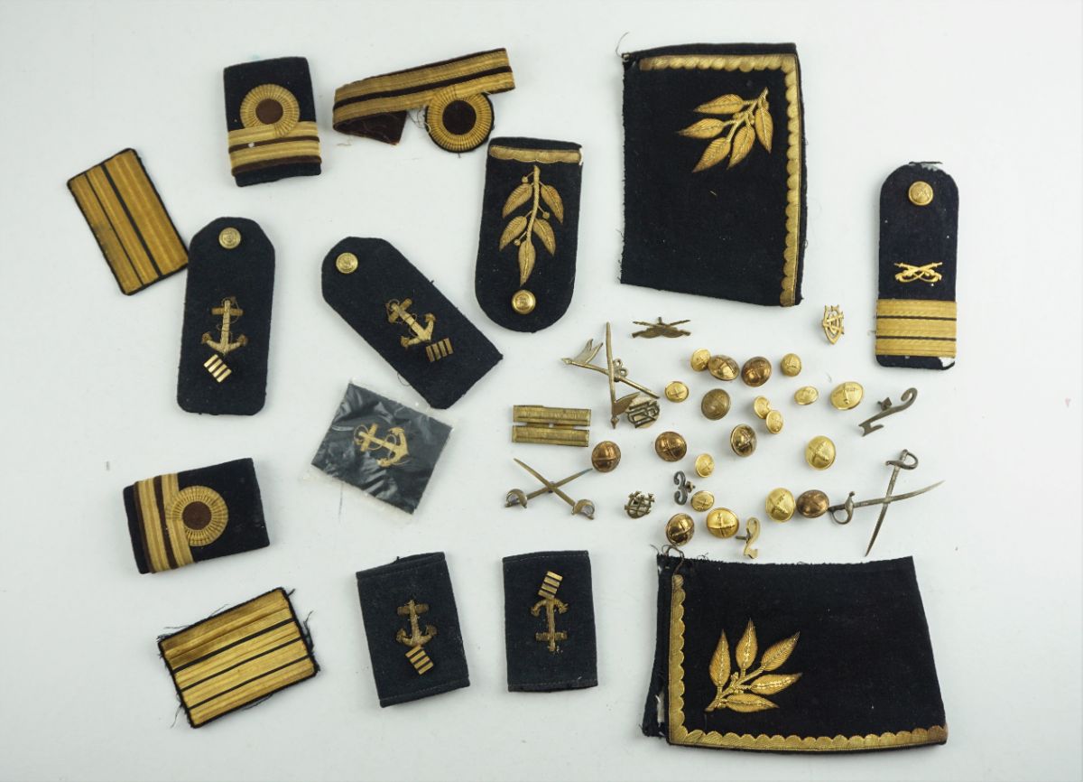 Militaria