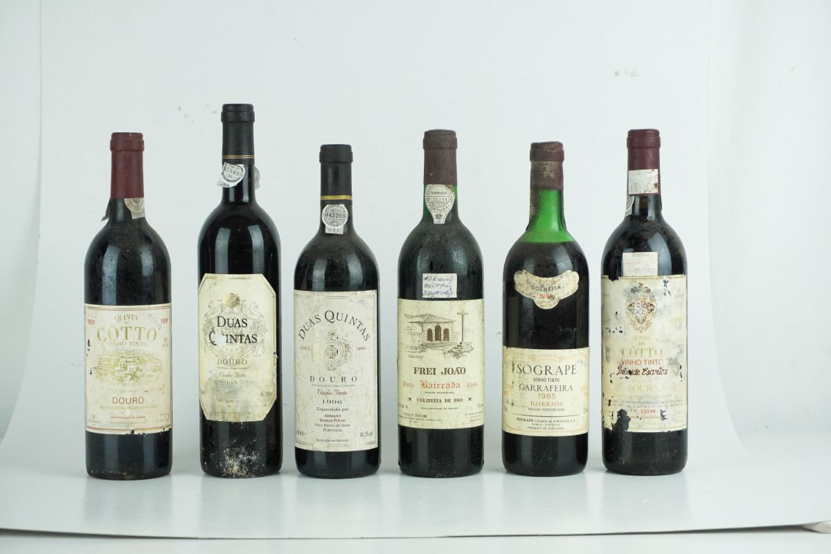 6 Garrafas de Vinho Tinto