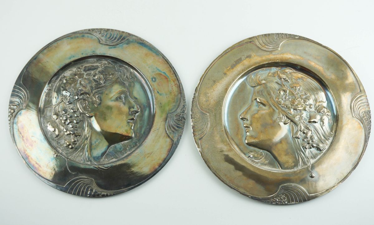 2 Grandes Pratos Arte Nova