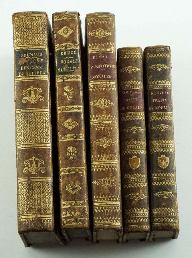 Livros do séc. XVIII e XIX sobre ensaios e filosofia