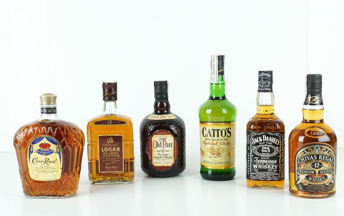 6 Garrafas de Whisky