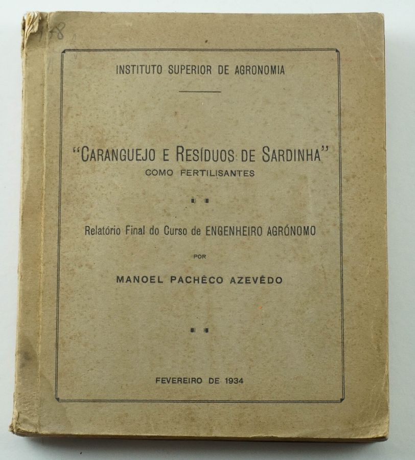 Caranguejo e Resíduos de Sardinha – Estudo e fotografias, 1934