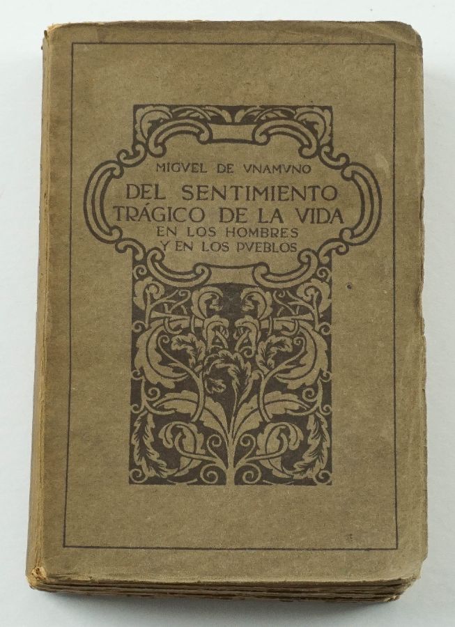 Del Sentimento Trágico de la Vida en Los Hombres en Los Pueblos 