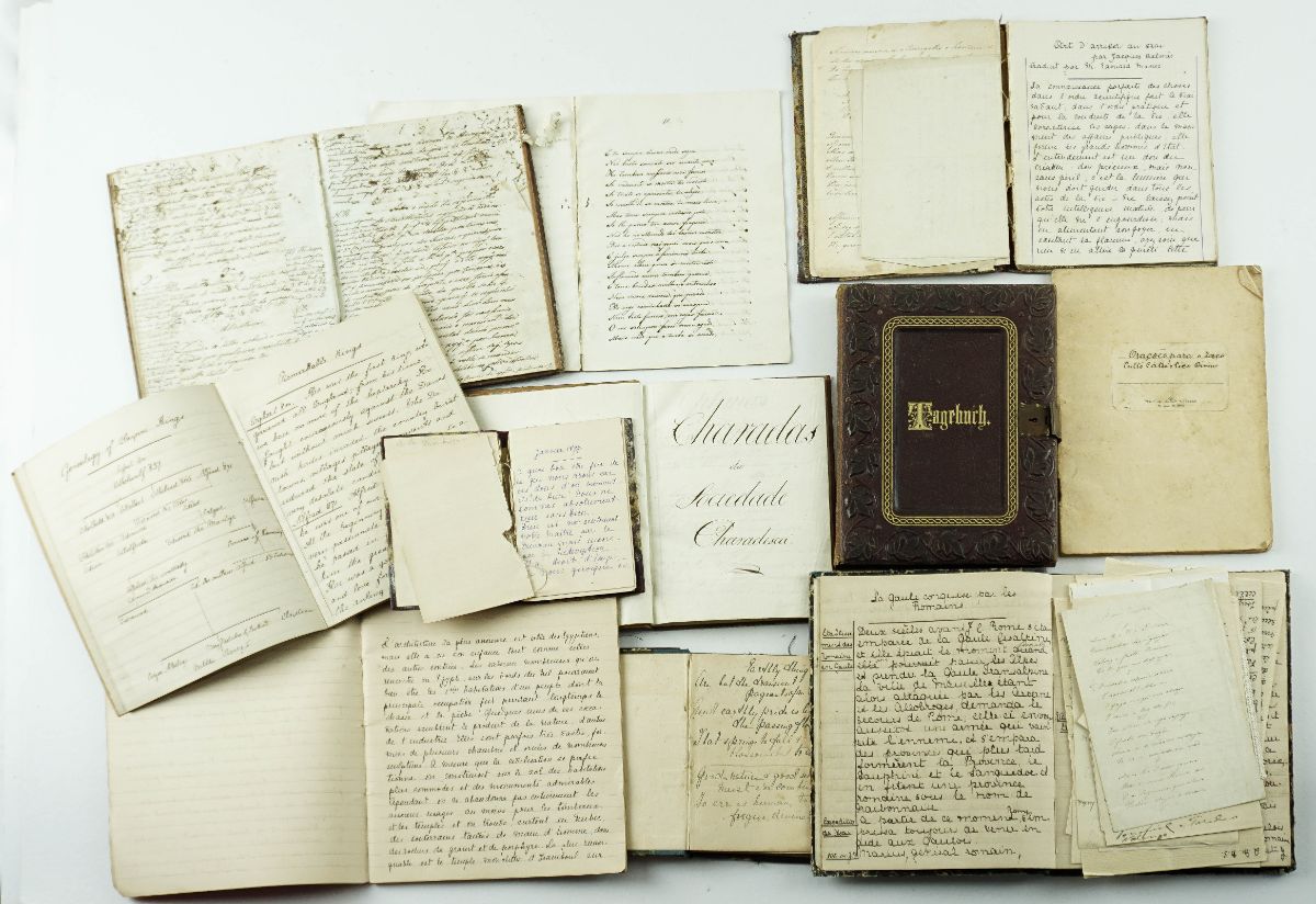 Diários e cadernos manuscritos do séc XVIII a XIX