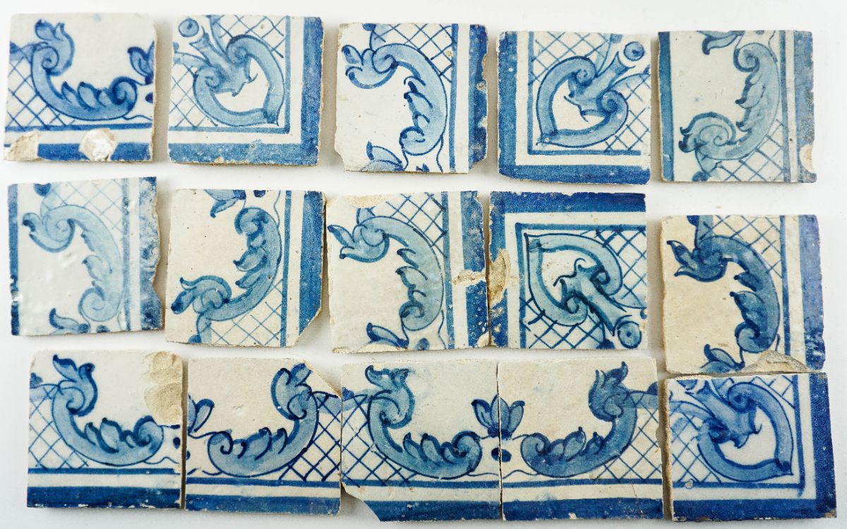 46 Azulejos