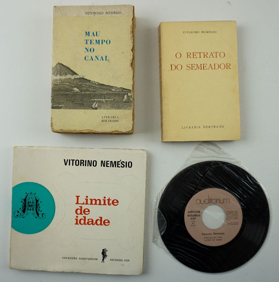 Vitorino Nemésio – Primeiras Edições e livros com dedicatória