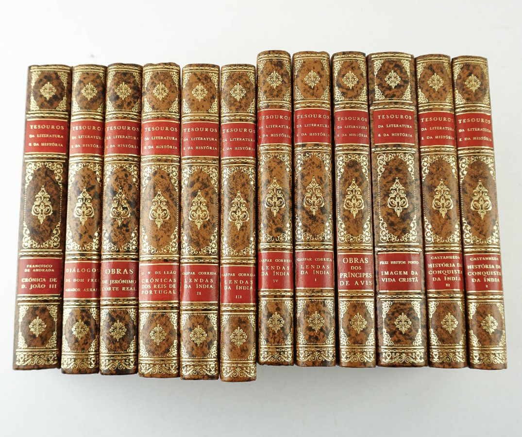 Excepcional conjunto de Livros Tesouros da Literatura e da Historia