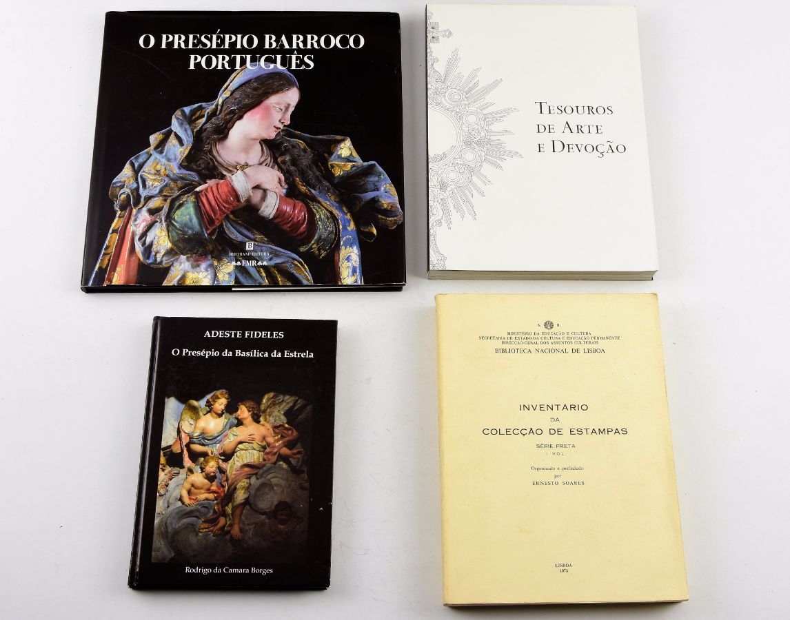 4 Livros diversos sobre Religião e Arte