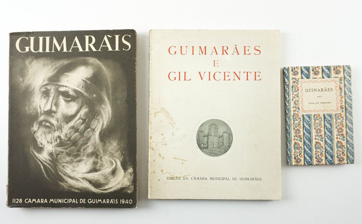 Conjunto de Publicações sobre a Cidade de Guimarães ( 3 )