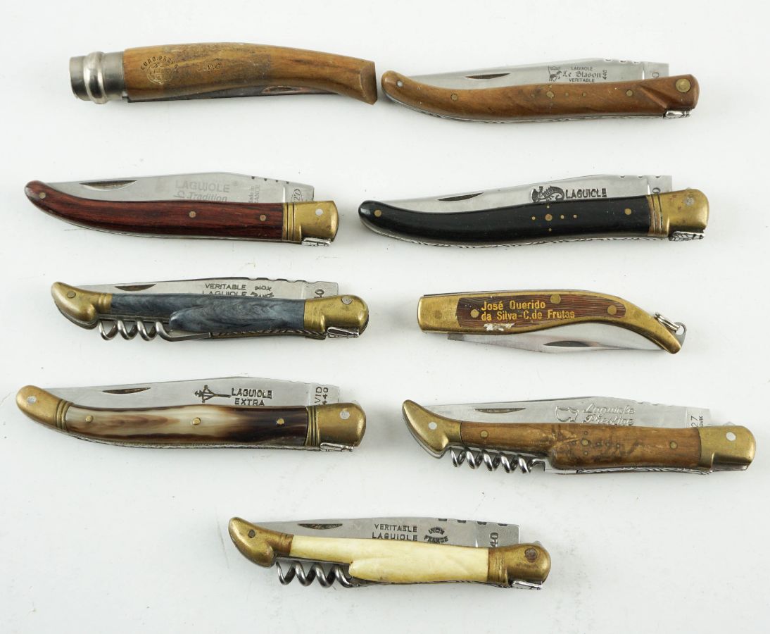 9 Canivetes