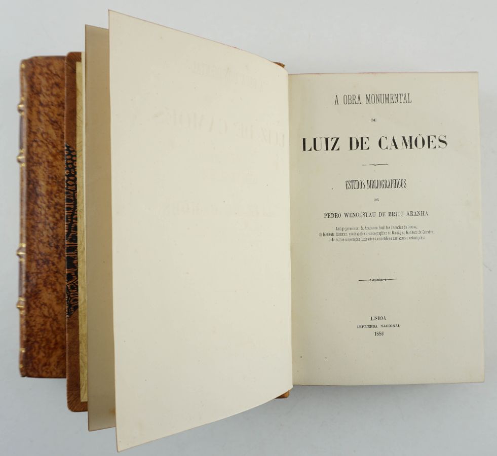 A Obra Monumental de Luiz de Camões Estudos Bibliográficos