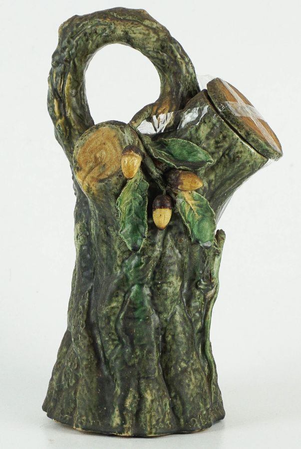 Jarra em forma de tronco