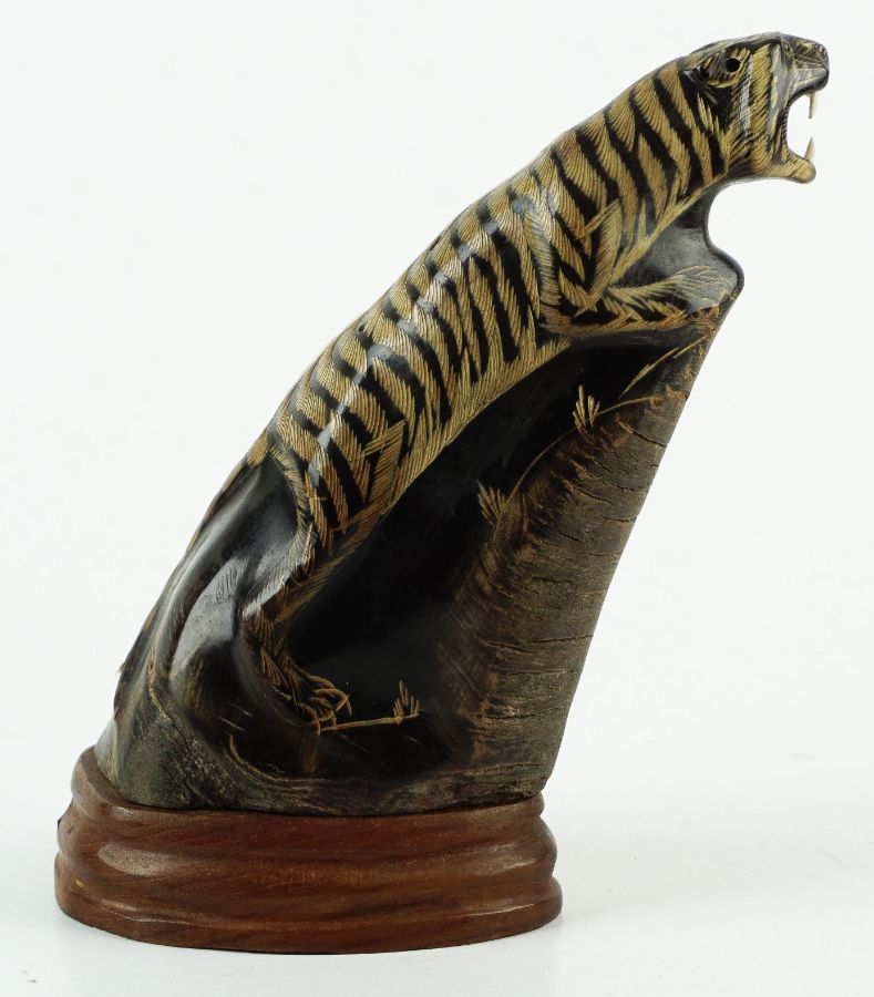 Escultura em chifre