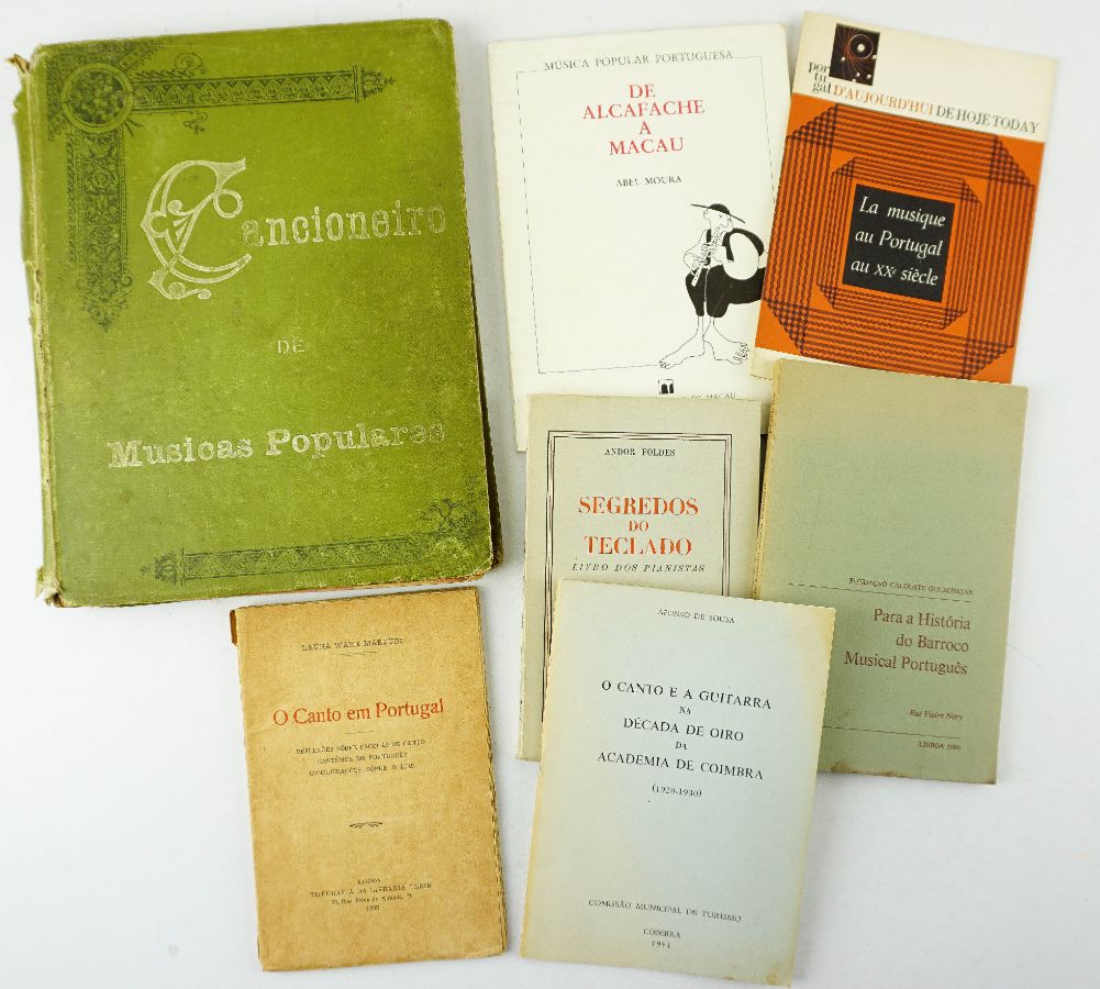 Conjunto de Livros sobre Música
