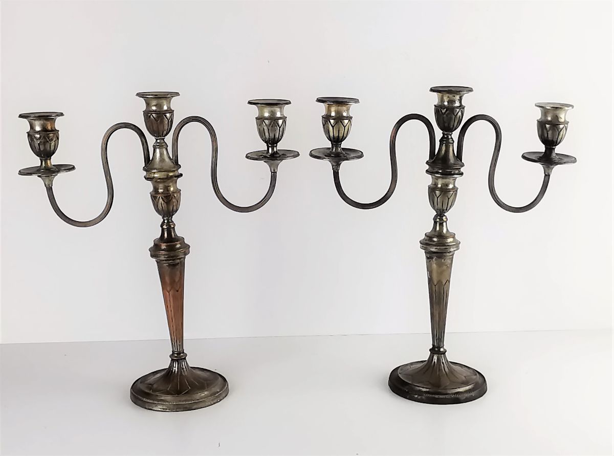 Par de Candelabros de 3 lumes