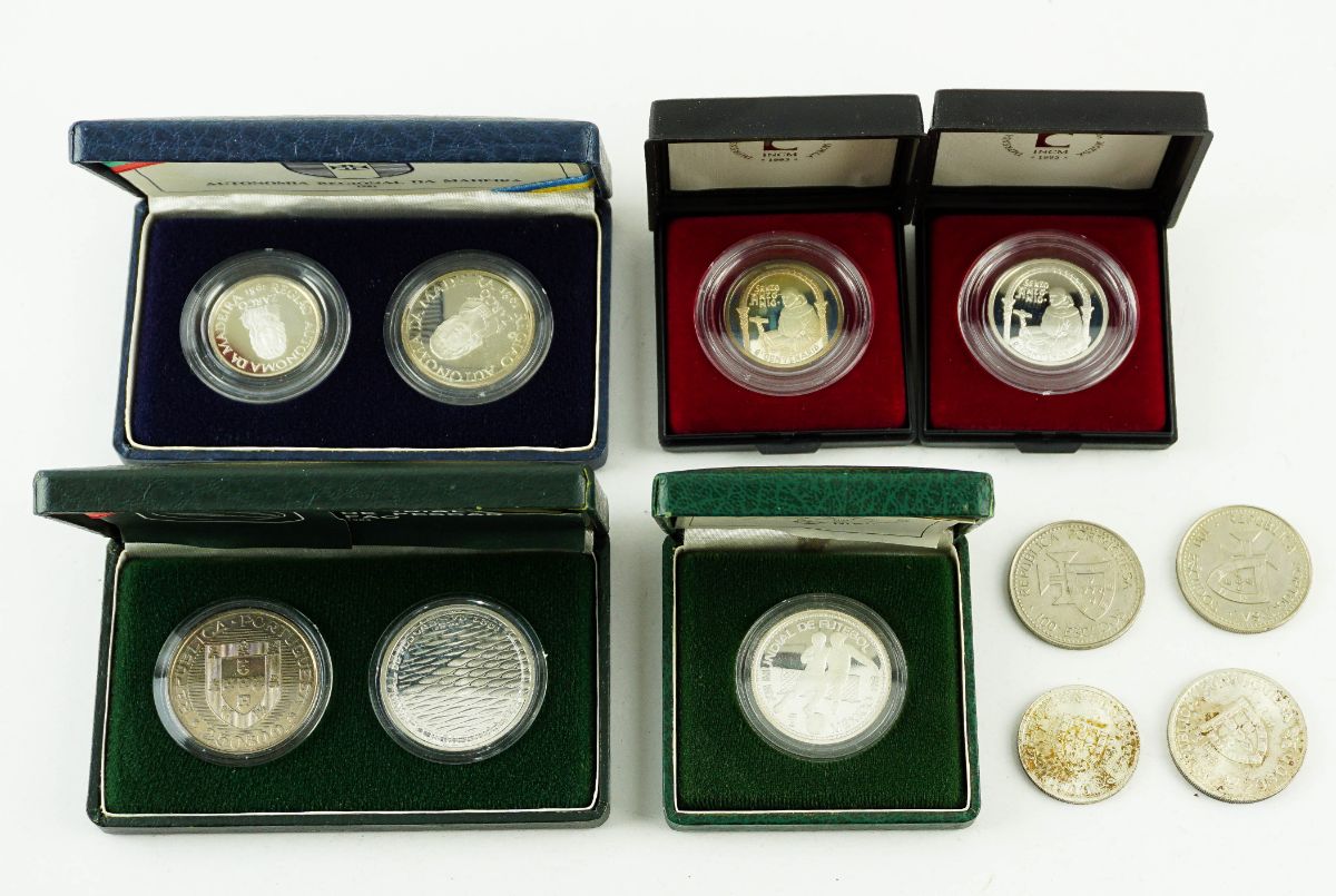 9 Moedas em Prata