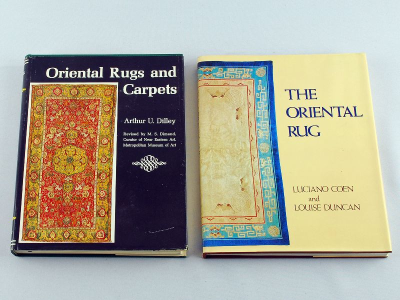 2 Livros em Inglês sobre Tapetes