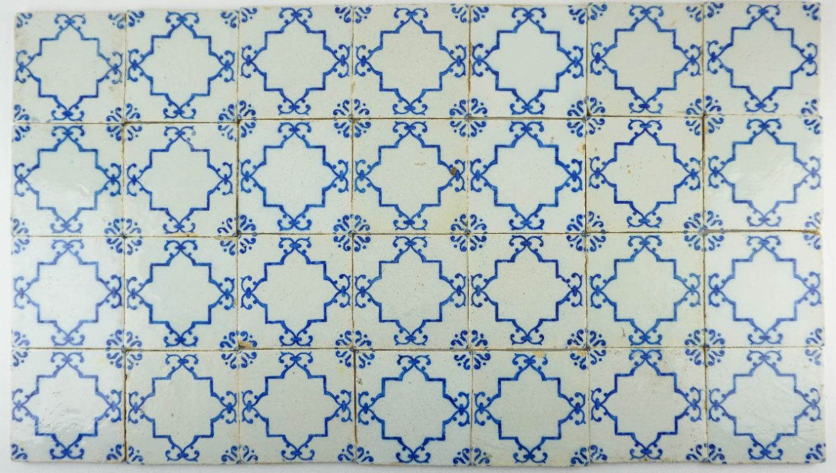 135 Azulejos