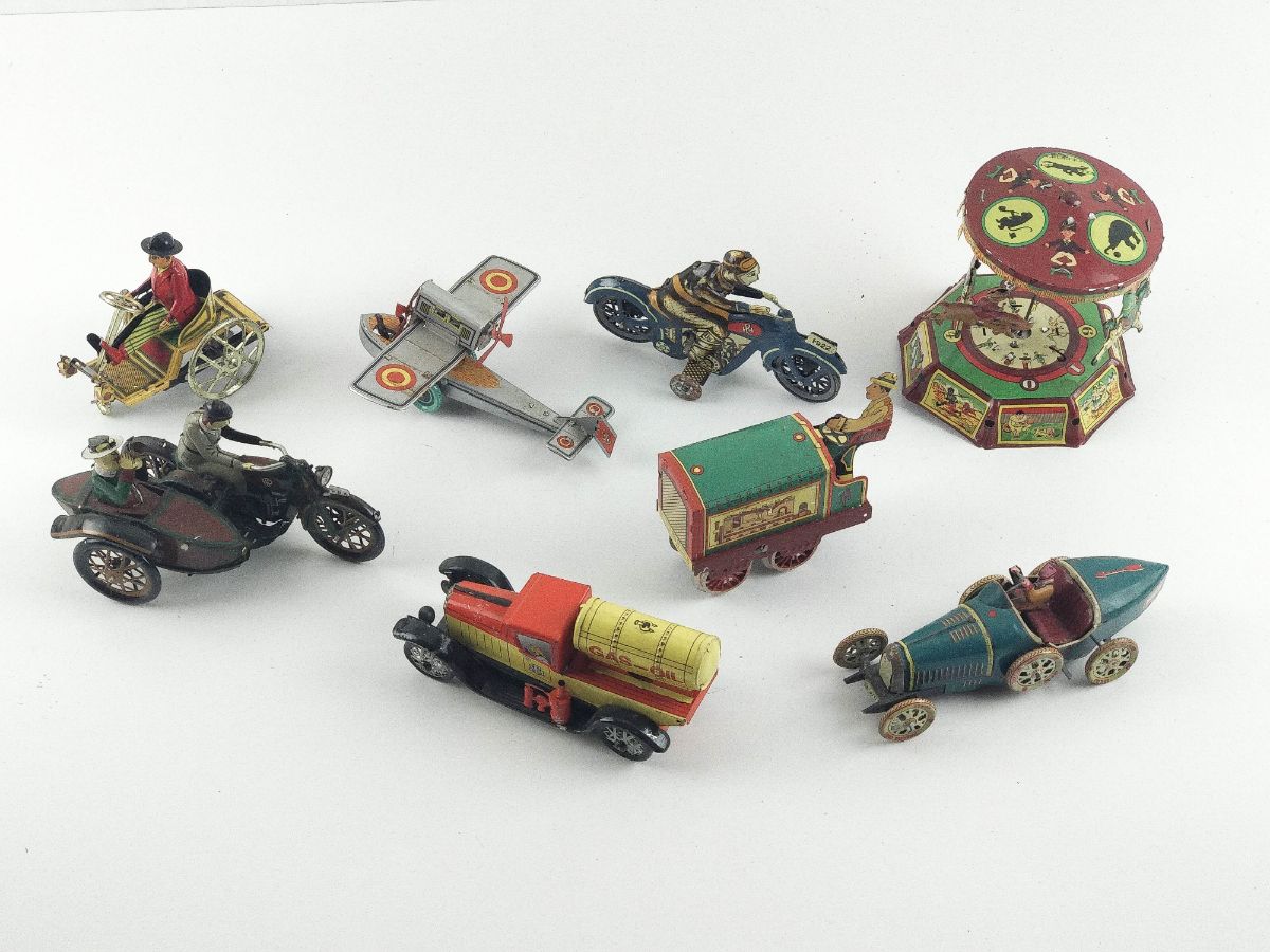 18 Brinquedos em folha