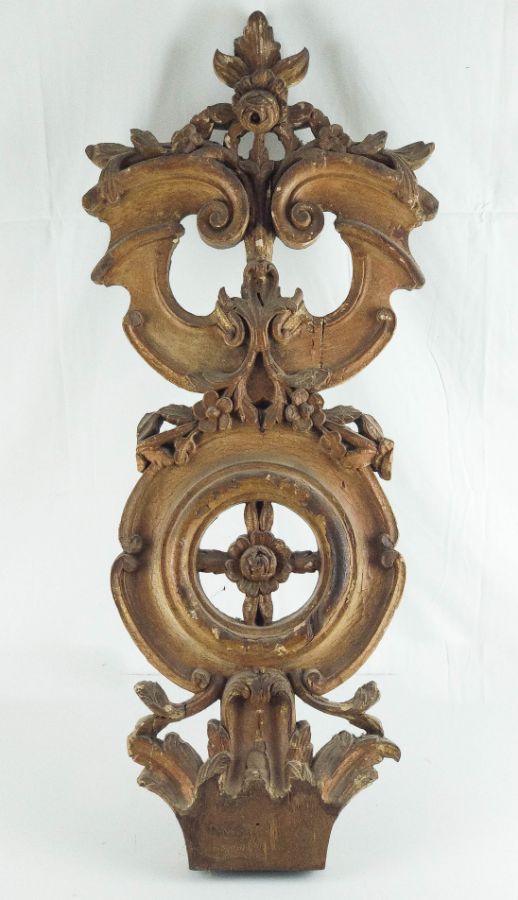Peça decorativa em talha