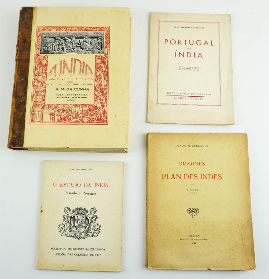 India : Livros e Brochuras