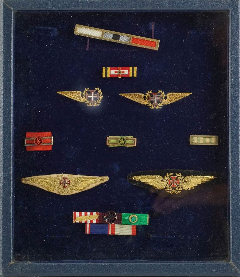 Militaria