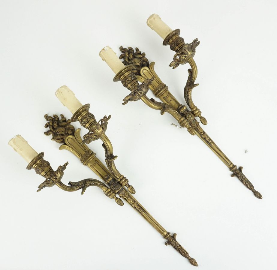 Par de Apliques de dois lumes