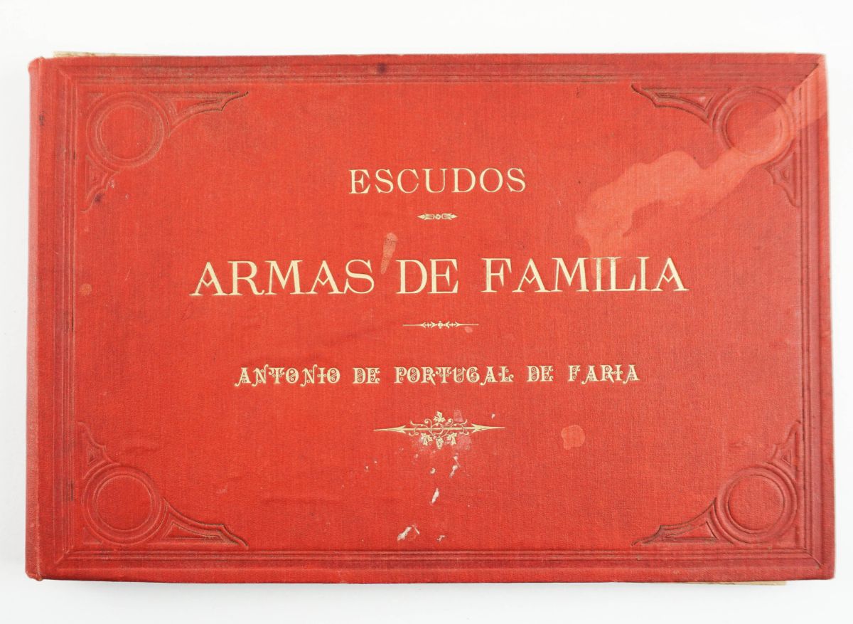 Escudos, Armas de Família