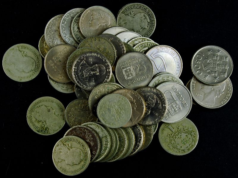 Lote de moedas Portuguesas, diversas da República Portuguesa