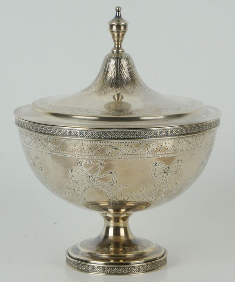 Taça com tampa
