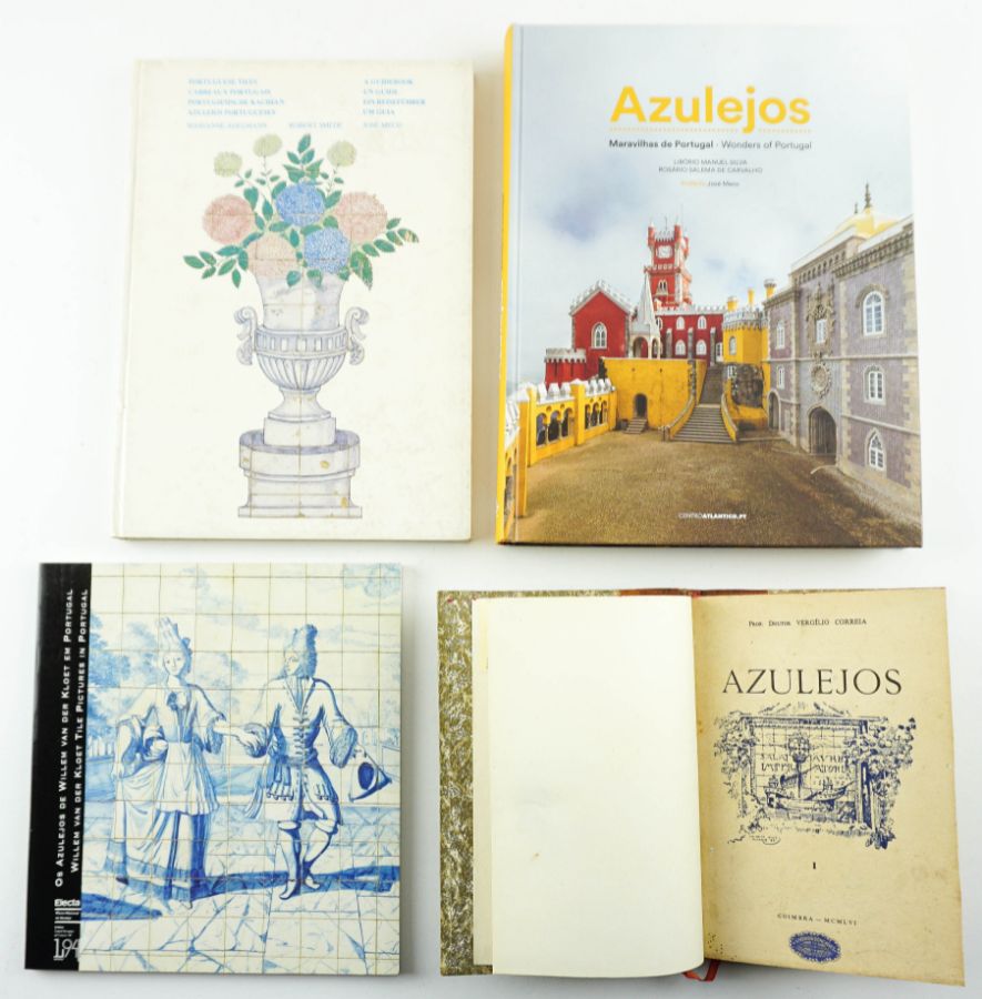 Grupo de 4 livros sobre azulejos