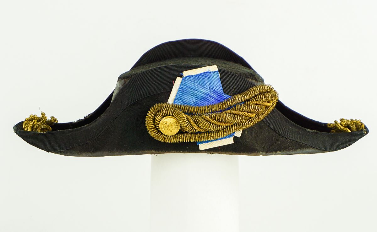 Bicórnio Monarquia
