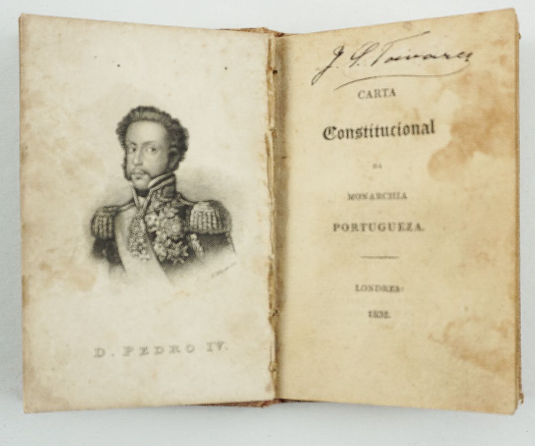 A EDIÇÃO MINIATURA DA CARTA CONSTITUCIONAL