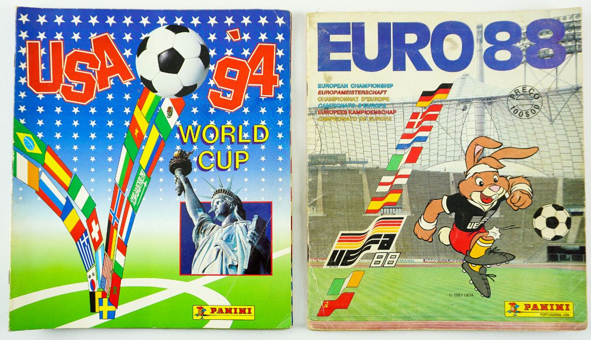Dois cadernos de cromos
