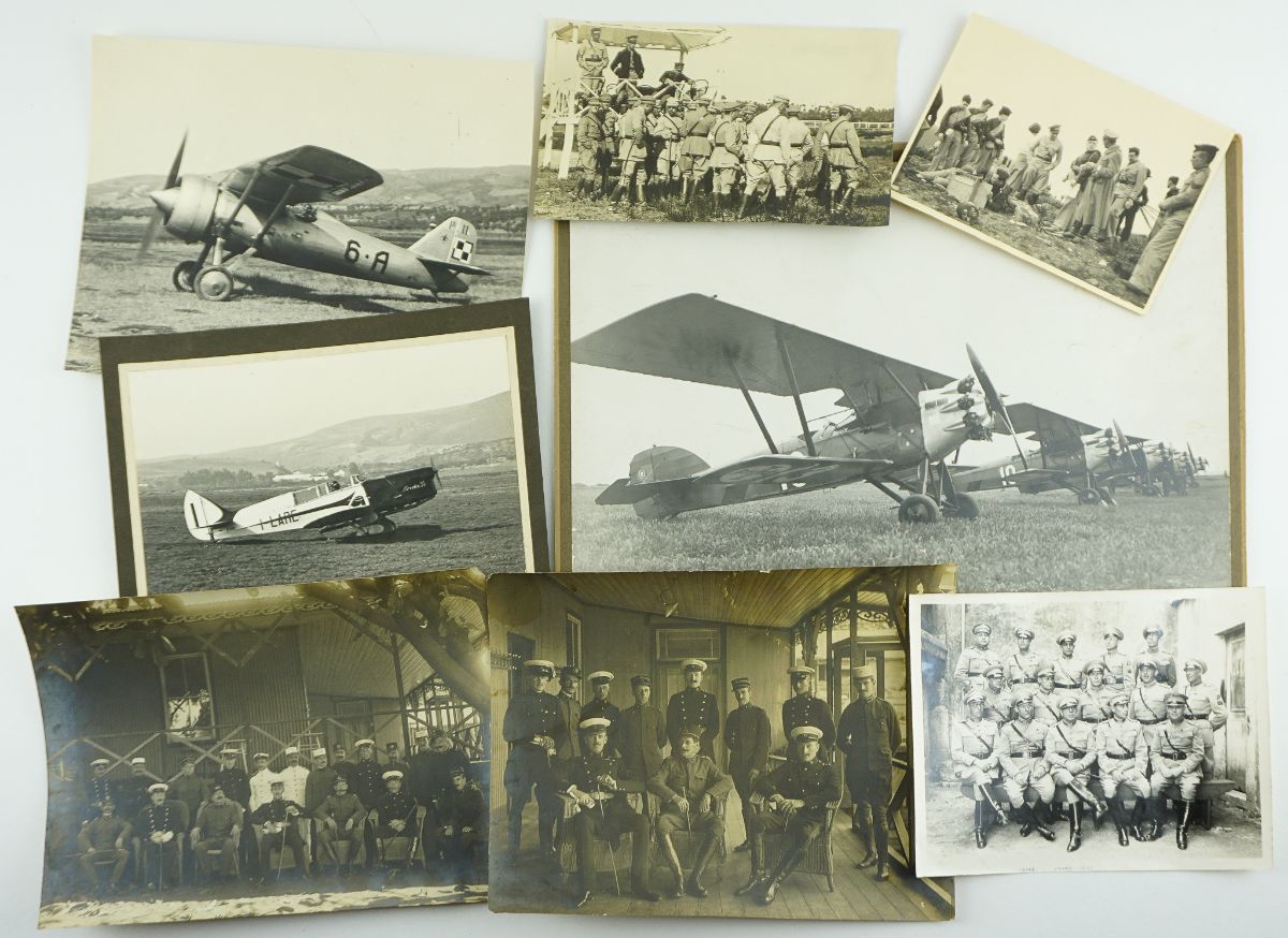 Fotografias com militares e aviões