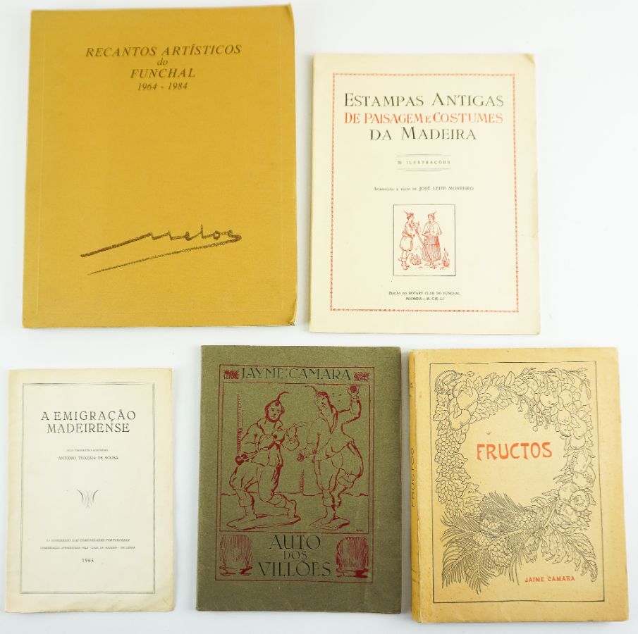 Madeira, 5 livros