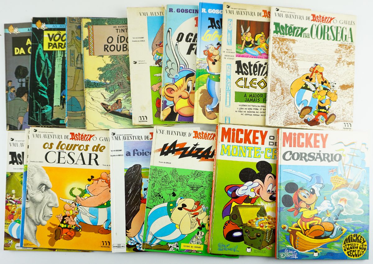 Banda desenhada: 4 Tintin , 10 Astérix e 2 Mickey