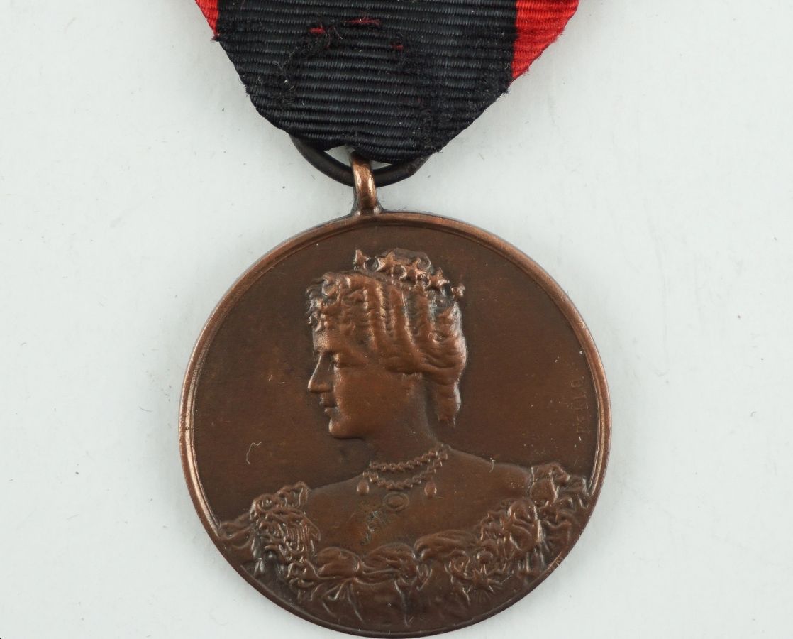 D. Amélia