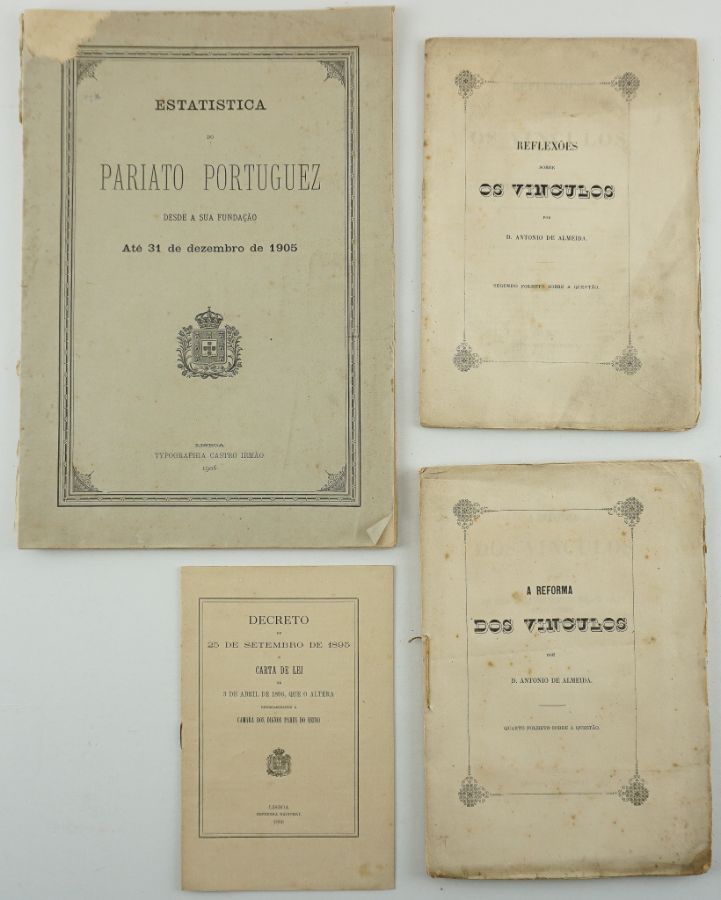 Monarquia, 4 livros