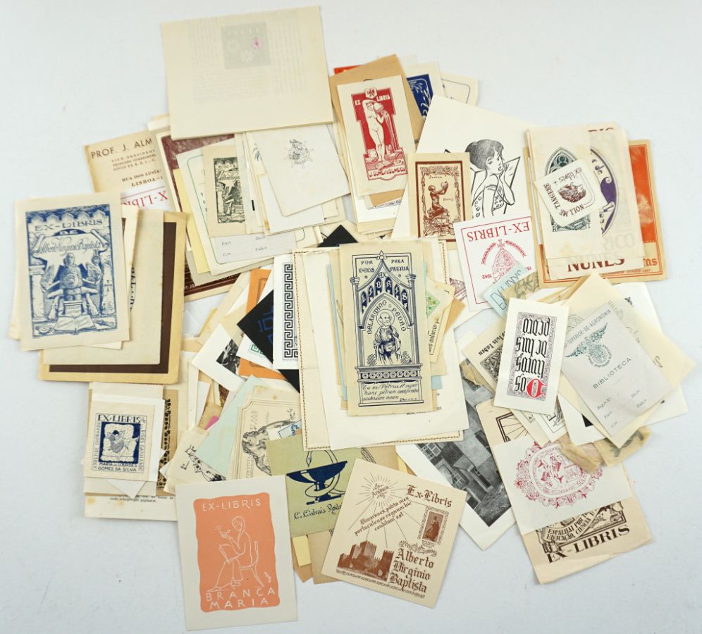 Colecção de 200 Ex-Libris Portugueses e Estrangeiros