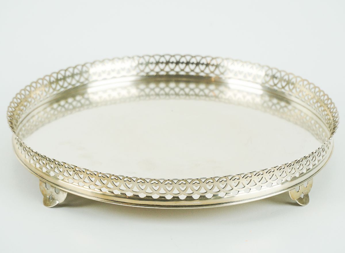 Salva de Gradinha com quatro pés