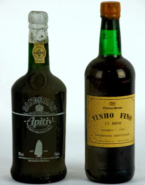 2 Garrafas diversas