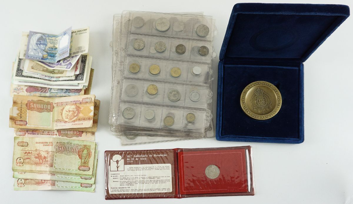 Moedas e Notas